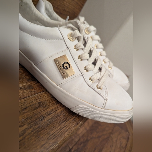 GBG Los Angeles White Sneakers with Gold Logo & Rhinestone Embellishment Sz 9 - Picture 13 of 15